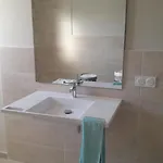 La Parenthese Nyaraló *