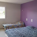 La Parenthese Nyaraló